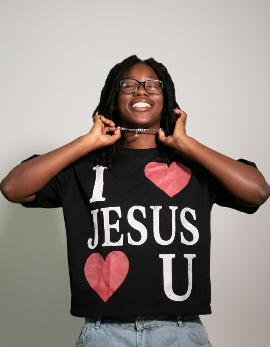 "JESUS LOVES U" BLACK CROPPED TEE