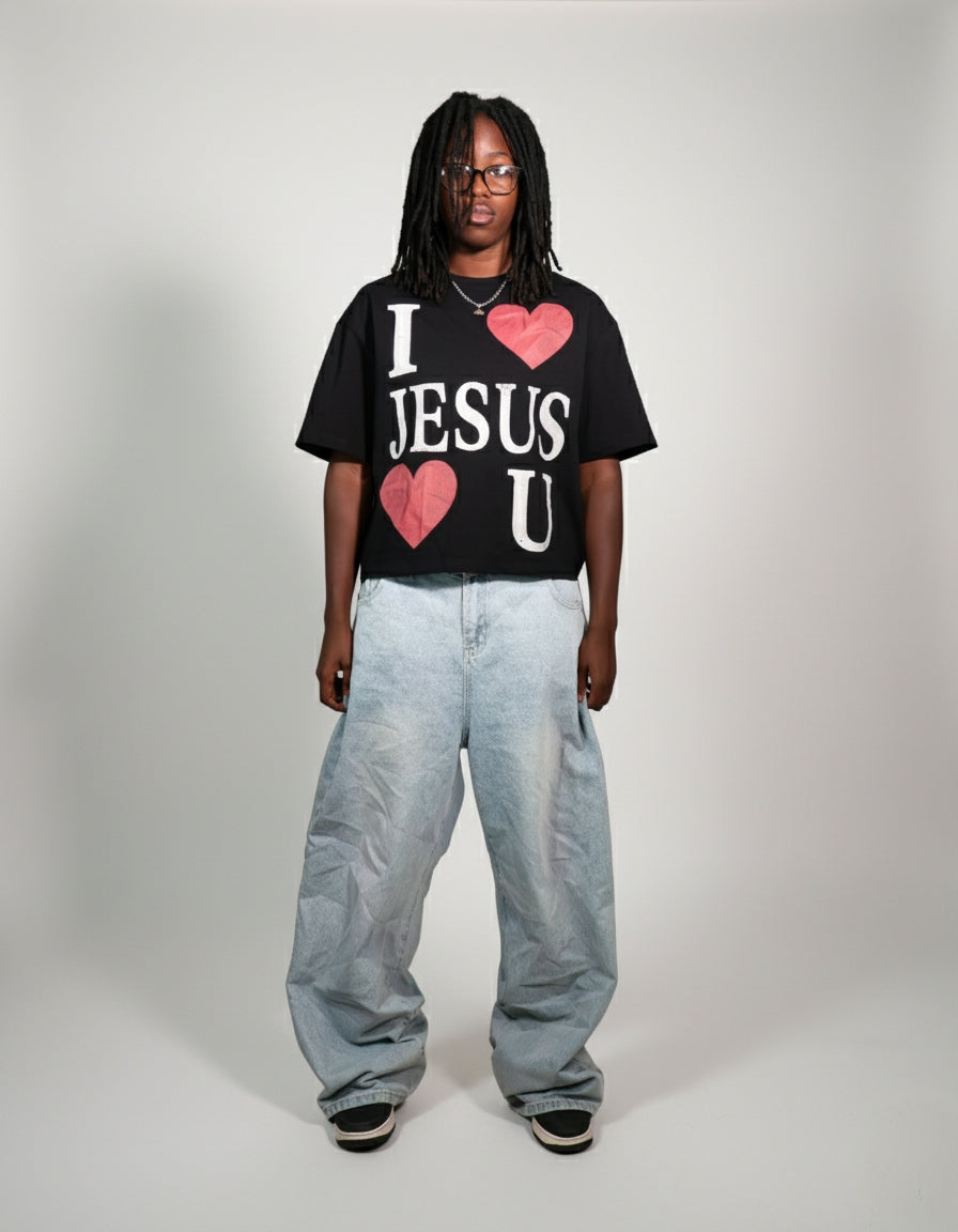 "JESUS LOVES U" BLACK CROPPED TEE
