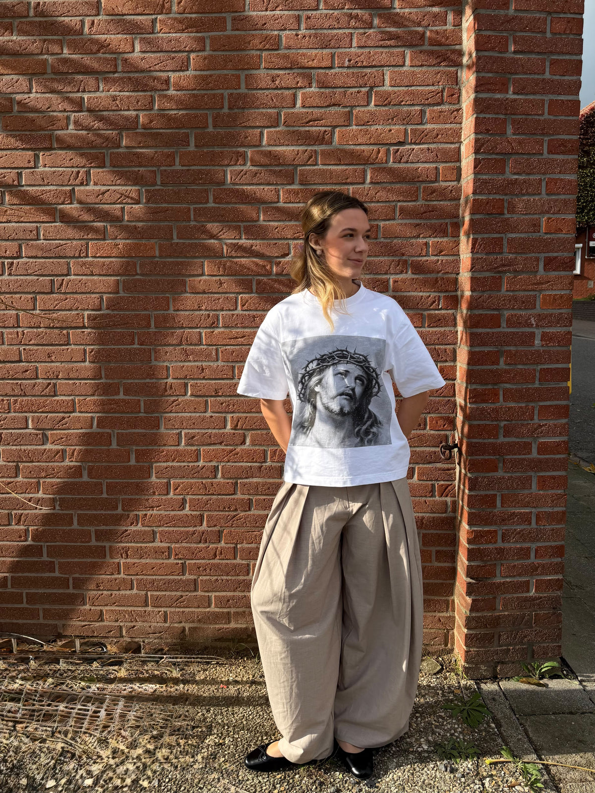 Jesus Crown of Thorns Boxy Heavyweight Tee